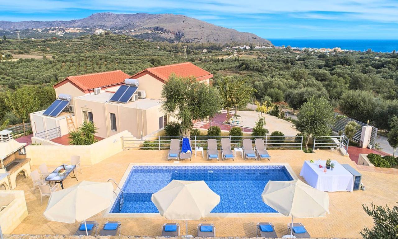 Aqua Blue Villas With Heated Pool Mathés Kültér fotó