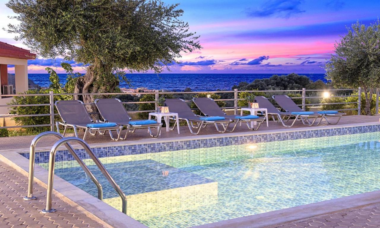 Aqua Blue Villas With Heated Pool Mathés Kültér fotó