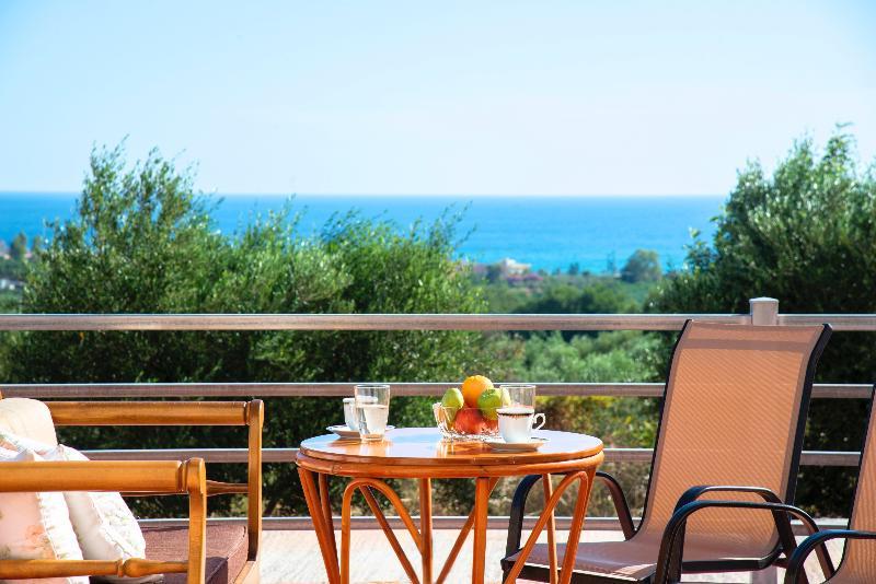 Aqua Blue Villas With Heated Pool Mathés Kültér fotó